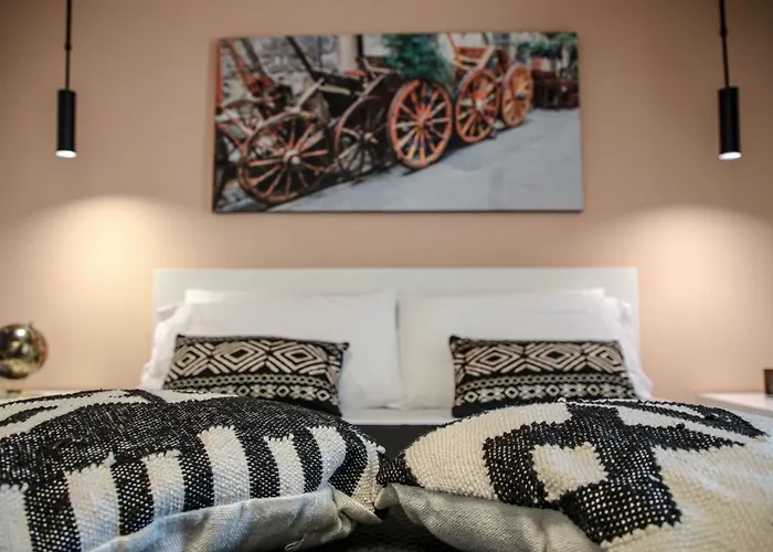 King'S House Apartments
